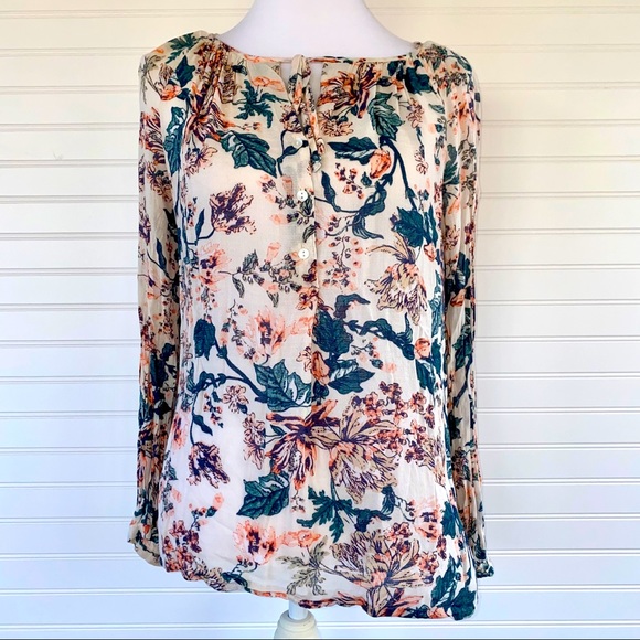 Lucky Brand Tops - Lucky Brand blouse Size Medium